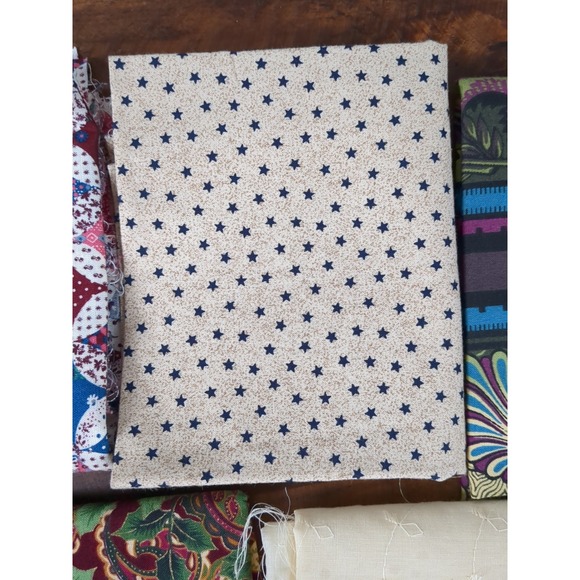 Lot of Fabric, heart, star, different designs, multicolor,‎ 1lb 5oz - Picture 8 of 9